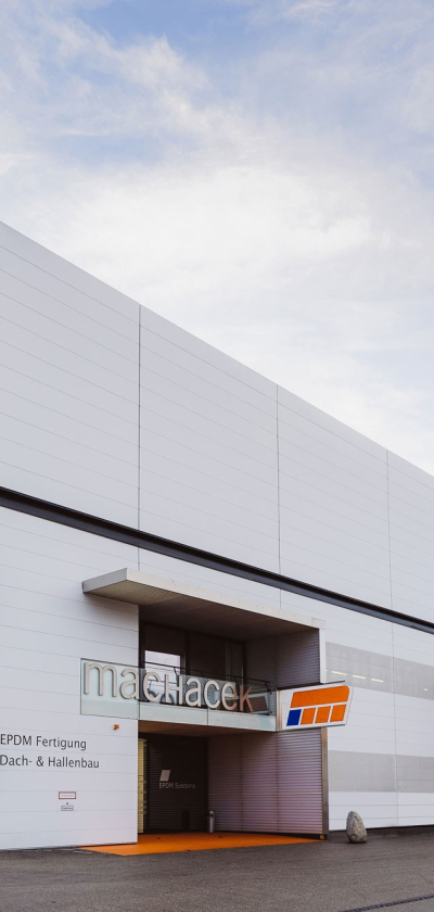Flachdach Dachbau Impressionen Firmengebaeude Machacek Baustoffhandel