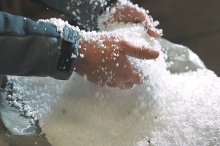 Nachhaltigkeit Recycling klimaneutral CO2 sparen recycling granulat Machacek Baustoffhandel