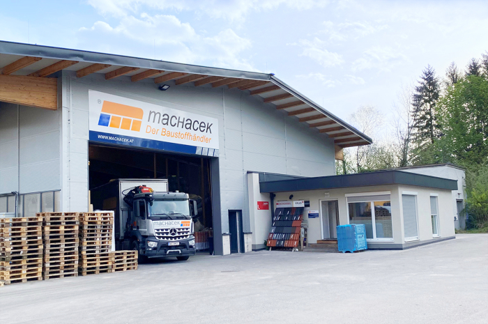 Hallein Firmengebaeude fuer web